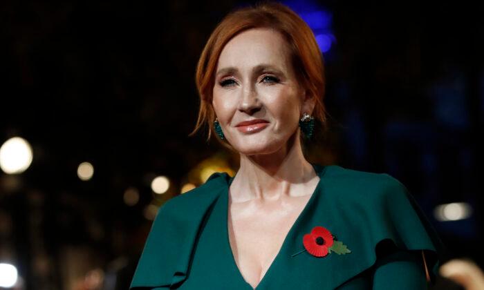 JK Rowling Wears T-shirt Calling Nicola Sturgeon a ‘Destroyer of Women’s Rights’