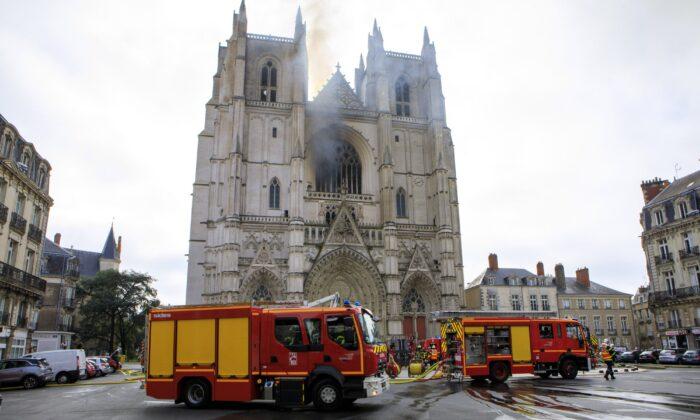 Arson Inquiry Launched for French Cathedral Fire in Nantes