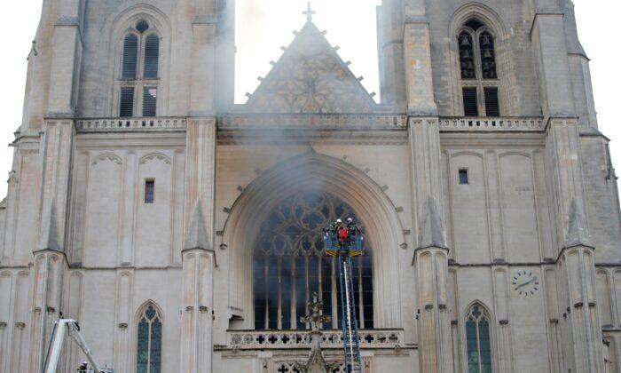 Fire Destroys Organ, Shatters Stained Glass at Nantes Cathedral in France