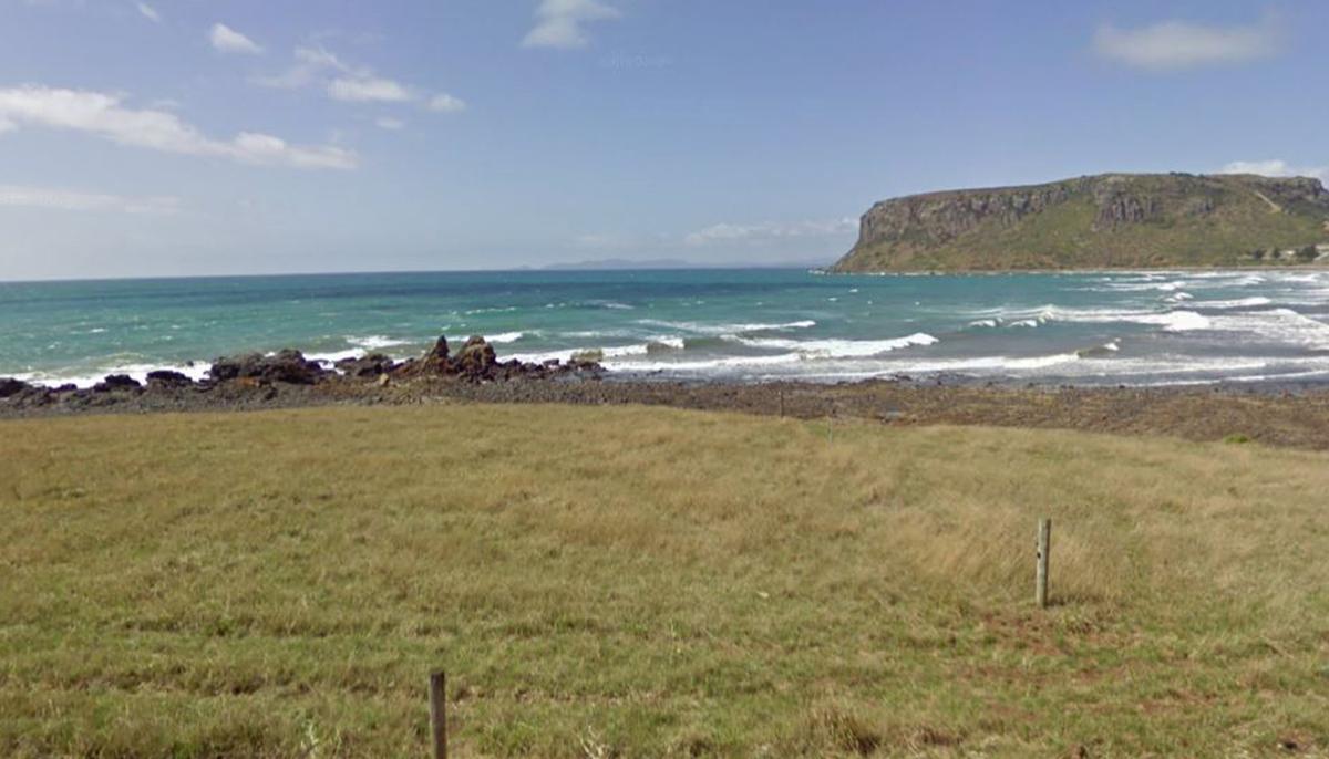 Dad Scares Off Shark That Pulled 10-Year-Old Son From Boat, Attacked Him Off Coast of Tasmania