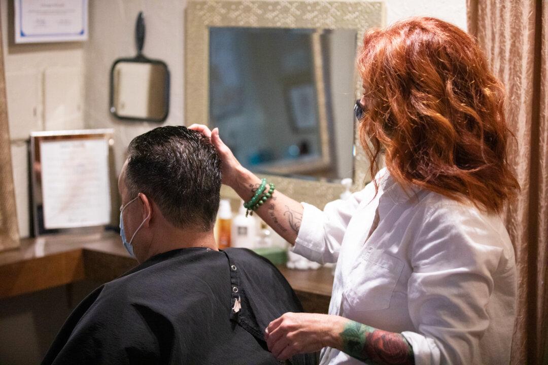 Salon Owners See Challenges, Confusion as California Lifts Stay-at-Home Order