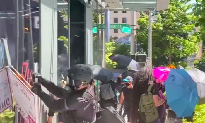 Seattle Rioters Damage Property, Injure Police Officers