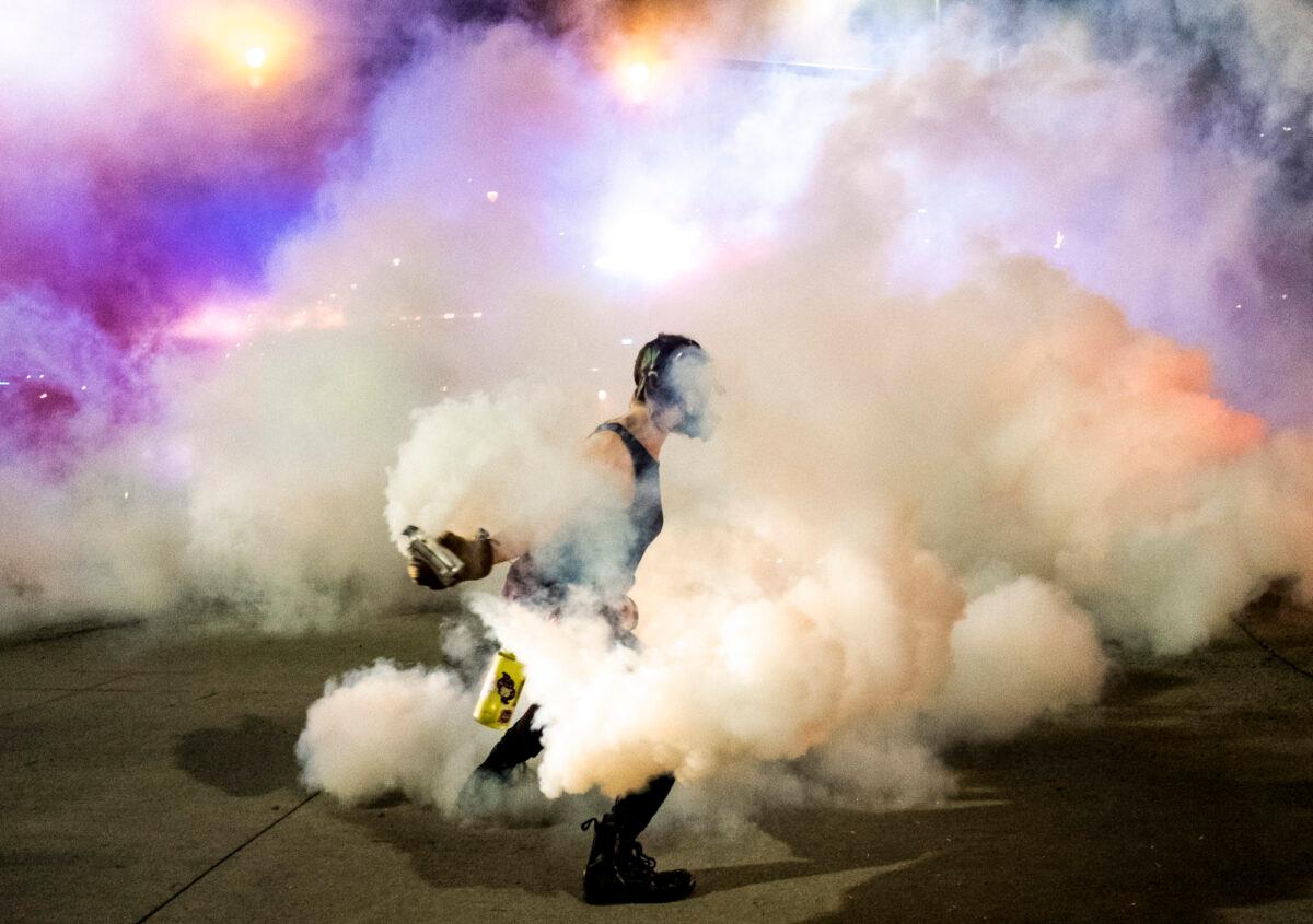 A protester in downtown Detroit, Mich., on May 30, 2020. (Matthew Hatcher/Getty Images)