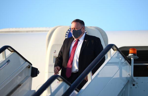U.S. Secretary of State Mike Pompeo disembarks his plane upon arrival in London, England, on July 20, 2020. (Hannah McKay/WPA Pool/Getty Images)