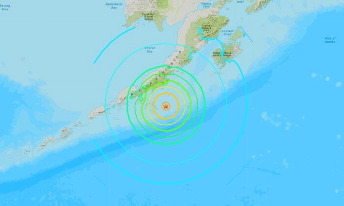 Powerful 7.8 Quake Hits Alaska Isles; Sparks Tsunami Warning