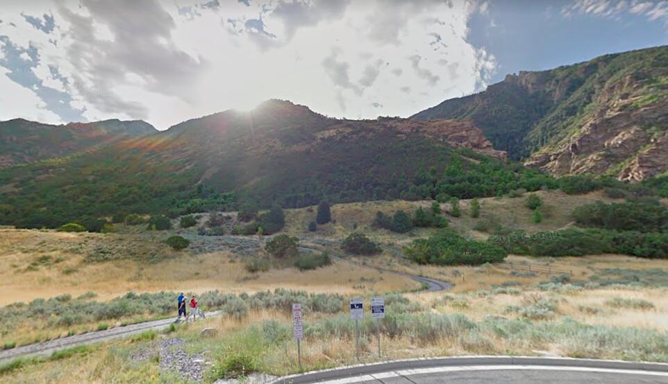 The vista viewed from Cassowary Drive near Little Willow Canyon in Sandy, Utah (Screenshot/<a href="https://www.google.com/maps/@40.5375598,-111.8149477,3a,75y,114.59h,95.37t/data=!3m6!1e1!3m4!1syXDvmG90alPS70AkxglXXA!2e0!7i13312!8i6656">Google Maps</a>)