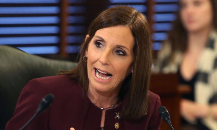 McSally Introduces Bills to Bar US Deals With Companies Linked to Chinese Military