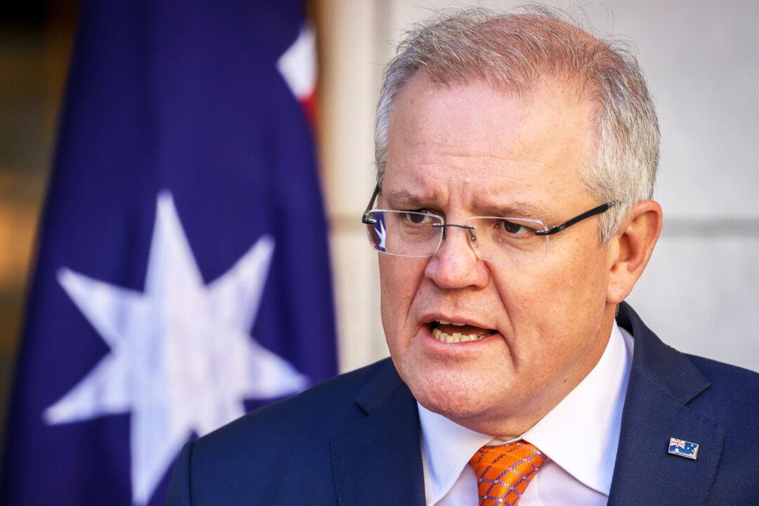 Australian PM Sounds Virus Warning to Eid Attendees