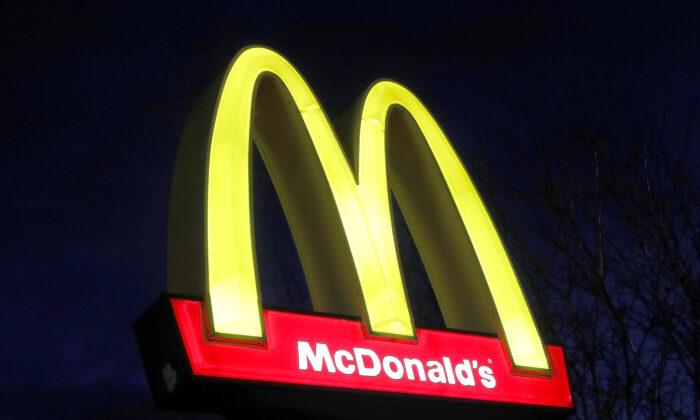 Florida McDonald’s Paying People $50 Just to Show Up for Job Interview, Still Struggling to Find Applicants