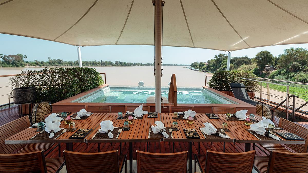 Outdoor dining aboard the Aqua Mekong. (Courtesy of Aqua)