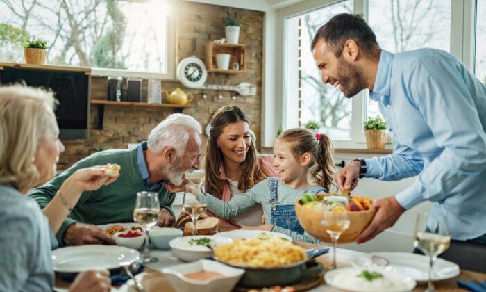 Study Reveals Traditional Large Households Fend Off Dementia