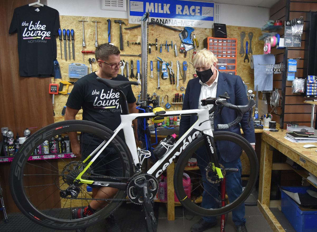 Johnson Offers Bikes on Prescription and Repair Vouchers in UK Fitness ‘Gear Change’