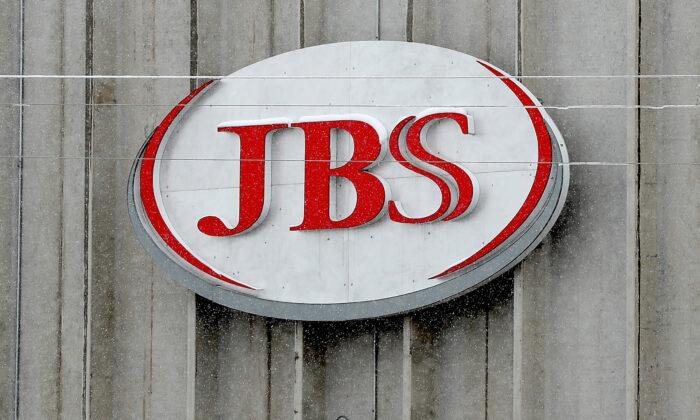 Melbourne JBS Abattoir Briefly Stops Work Over COVID-19 Fears