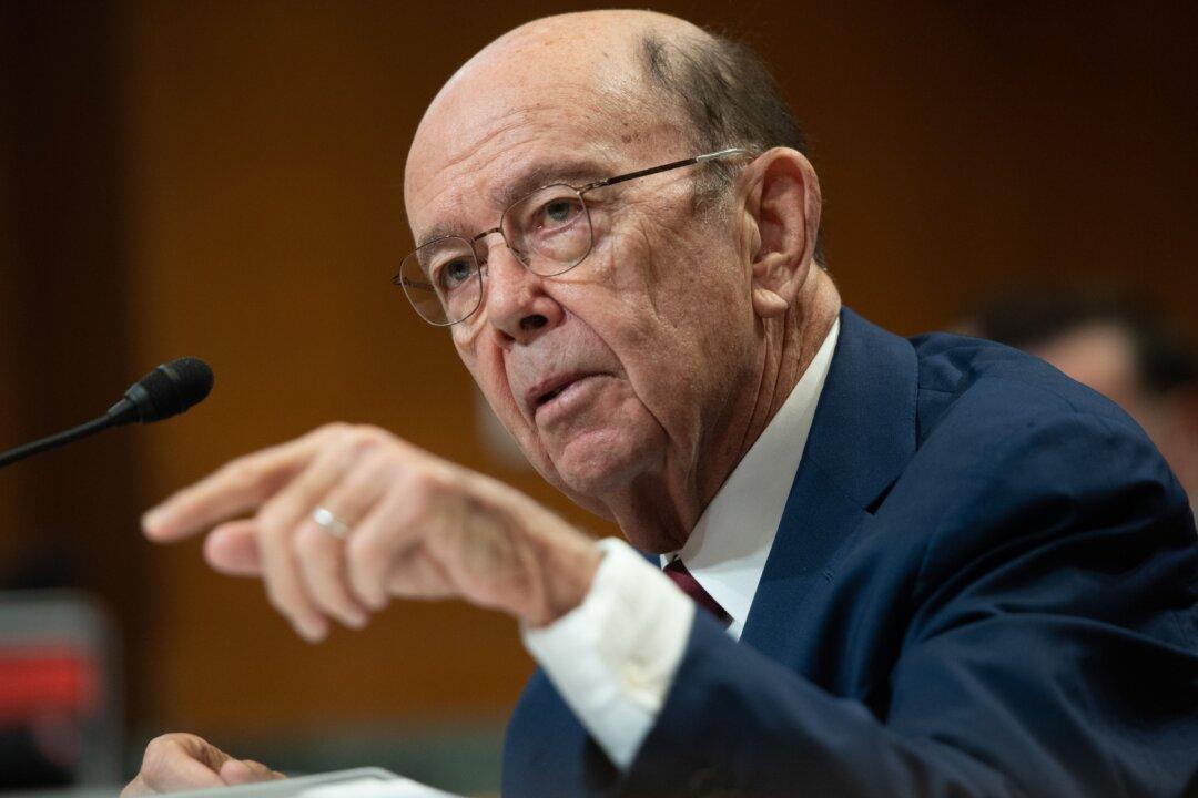 Ex-Trump Cabinet Member Wilbur Ross Files to Form $345 Million ‘Blank-Check’ Company