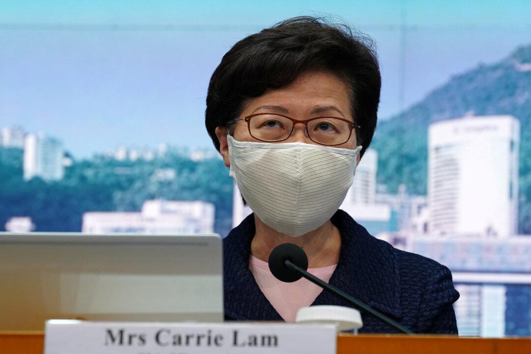 Hong Kong Chief Executive Postpones Election by One Year in Unprecedented Move
