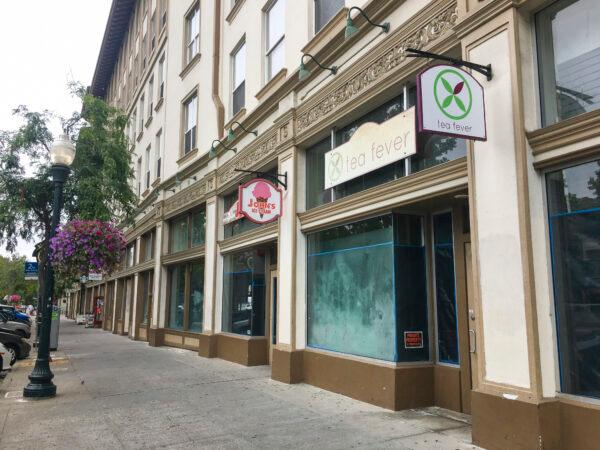 Some businesses in Downtown Berkeley are temporarily closed. (Ilene Eng/The Epoch Times)