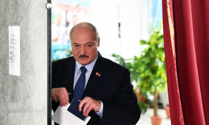 UK, Canada Sanction Lukashenko, 7 Other Belarusian Officials