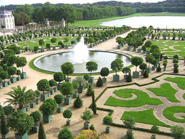 Many rulers have created splendid gardens. The Orangerie garden, as seen in 2005, on the grounds of the Palace of Versailles, outside of Paris. (CC BY-SA 3.0)