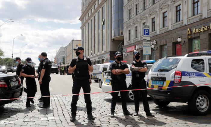 Man Suspected to Be Armed Takes Hostage in Kyiv Bank