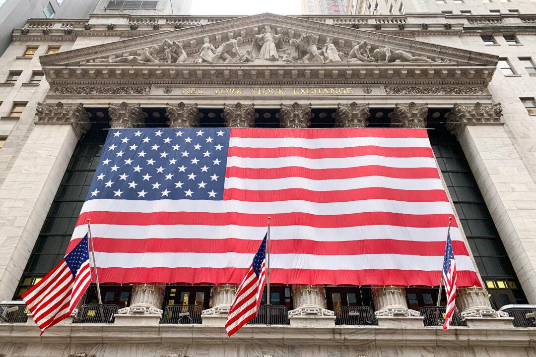 Stocks Rally Worldwide Following Stronger Economic Reports