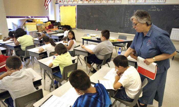 Chicago Schools Chief: Half of Teachers Pressured by Teachers’ Union Didn’t Show up for Work