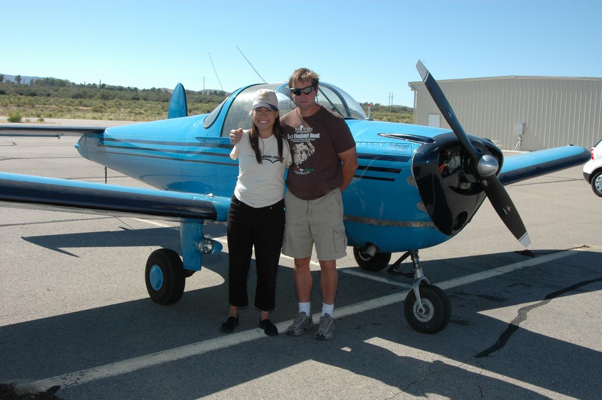 Jessica pictured with one of her flight instructors, Parrish Traweek (Courtesy of <a href="https://www.jessicacox.com/">Jessica Cox</a>)