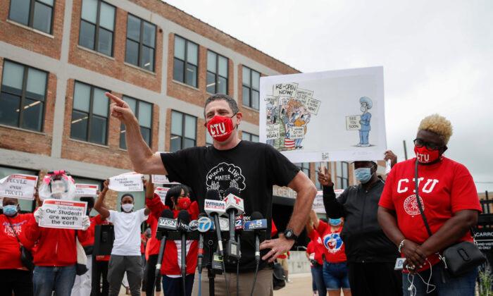 Chicago Teachers Reject Reopening Plan, Refuse to Return to In-person Work