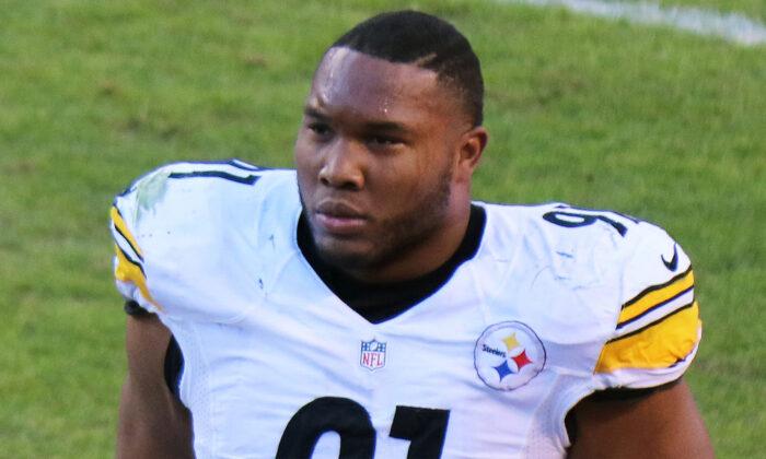 NFL Player Stephon Tuitt Refuses to Kneel, Says ‘I Will Not Let Those Individuals Steer Me’
