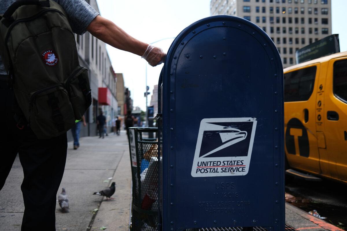 A United States Postal Service mailbox stands in New York City, on Aug. 5, 2020. (Spencer Platt/Getty Images)