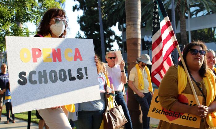 Orange County Parents Rally Against School Closures