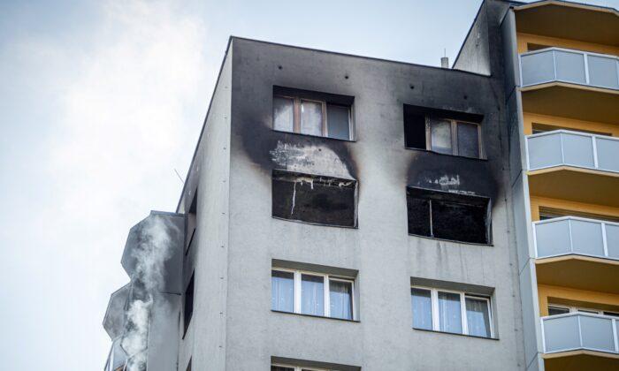 Czech Apartment Fire Kills 11, Including Three Children: iDNES.cz