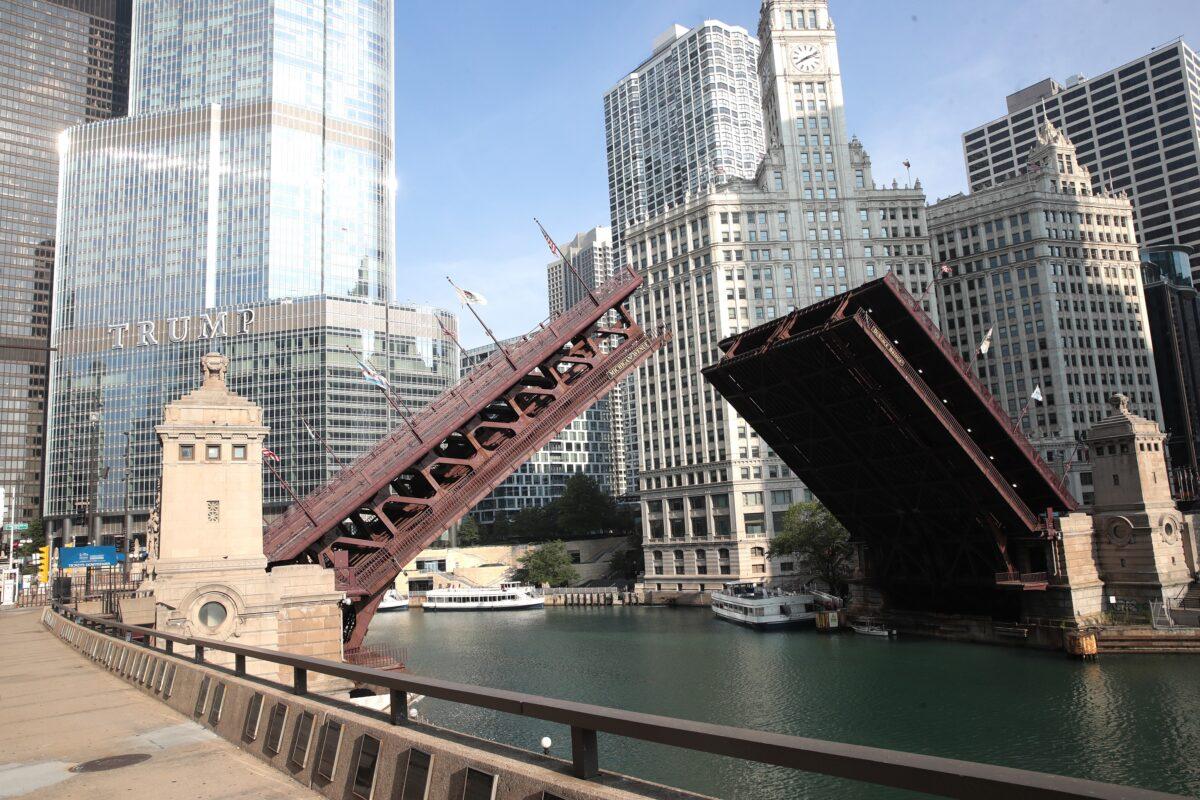 Bridges that lead into the city were raised to limit access after widespread looting and vandalism took place in Chicago on Aug. 10, 2020. (Scott Olson/Getty Images)