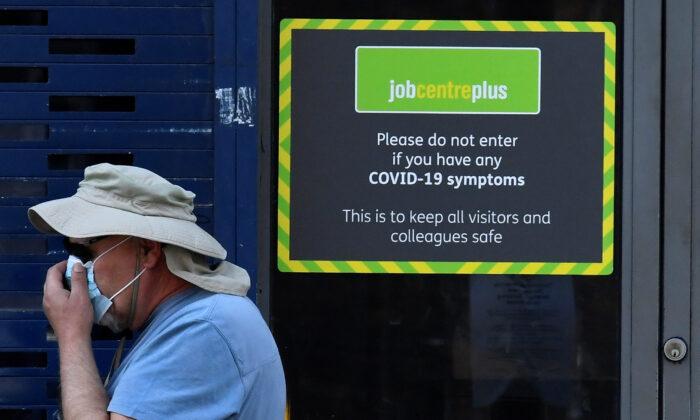 ‘Bumpy Months Ahead’ for British Labor Market, Johnson Says
