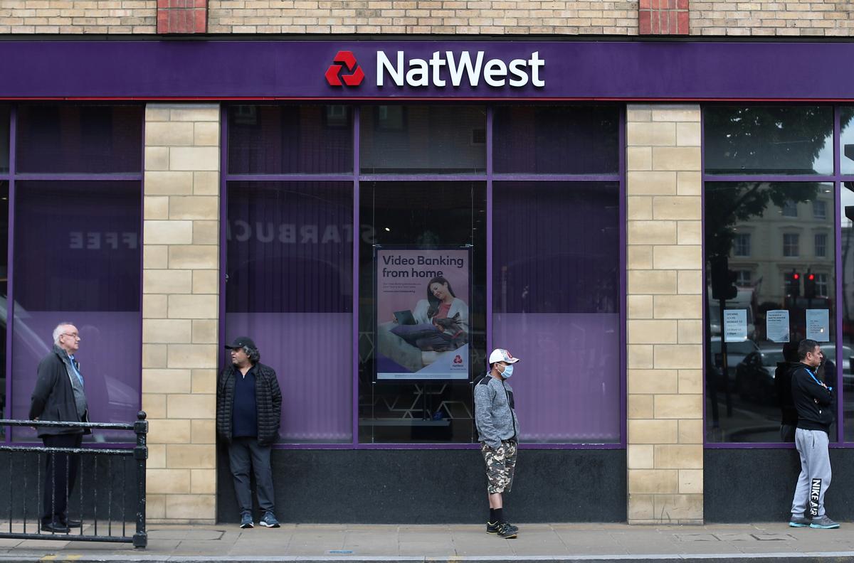 UK Bank NatWest Cuts More Than 500 Jobs, Closes North London Office