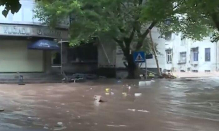 Sichuan Issues Red Alert After Another Round of Torrential Rain