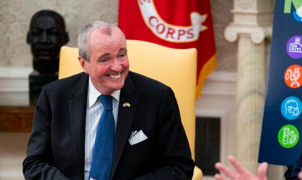 New Jersey Gov. Phil Murphy in the Oval Office of the White House in Washington, D.C., on April 30, 2020. (Doug Mills/The New York Times/Pool/Getty Images)