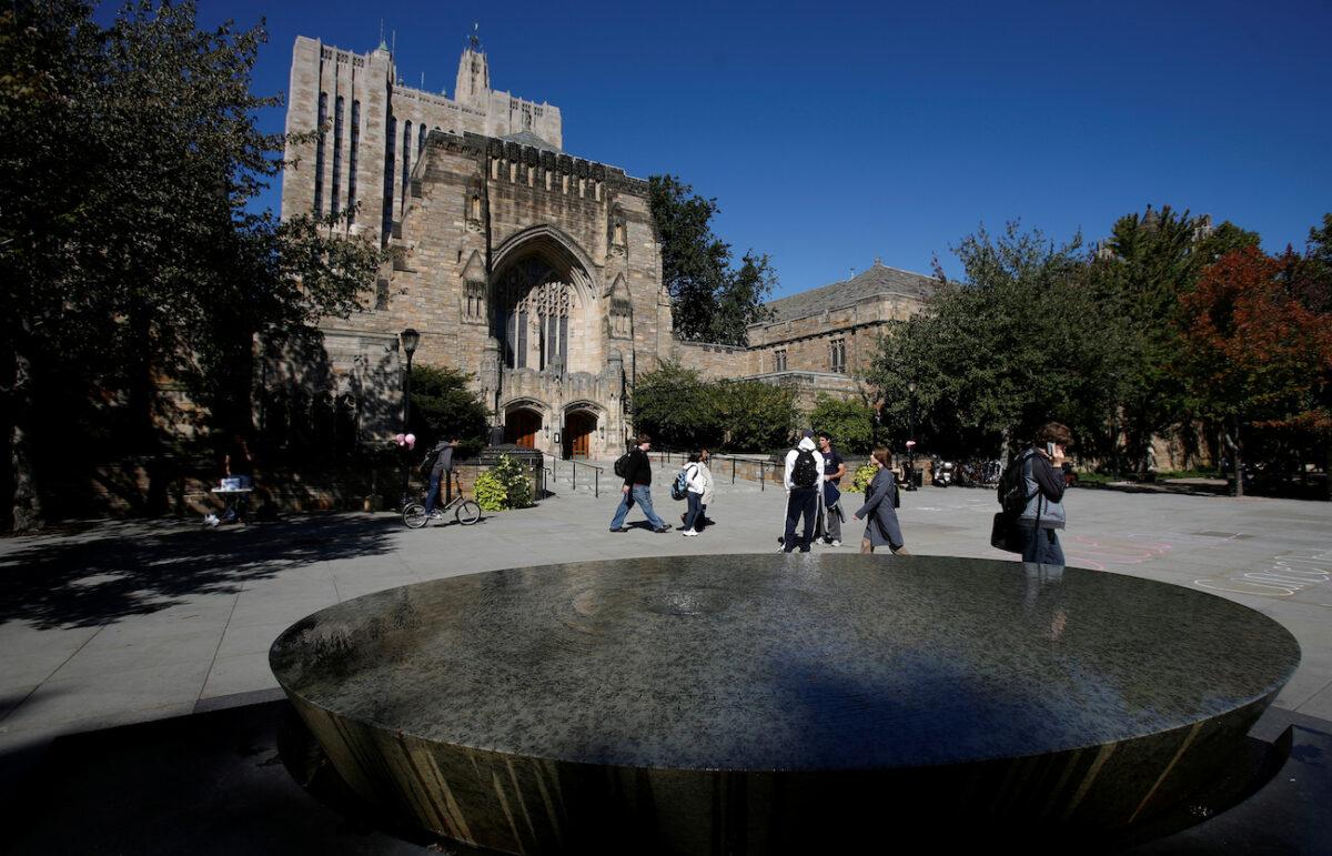 Students walk on the campus of Yale University in New Haven, Conn., in Oct. 2009. (Shannon Stapleton/Reuters)