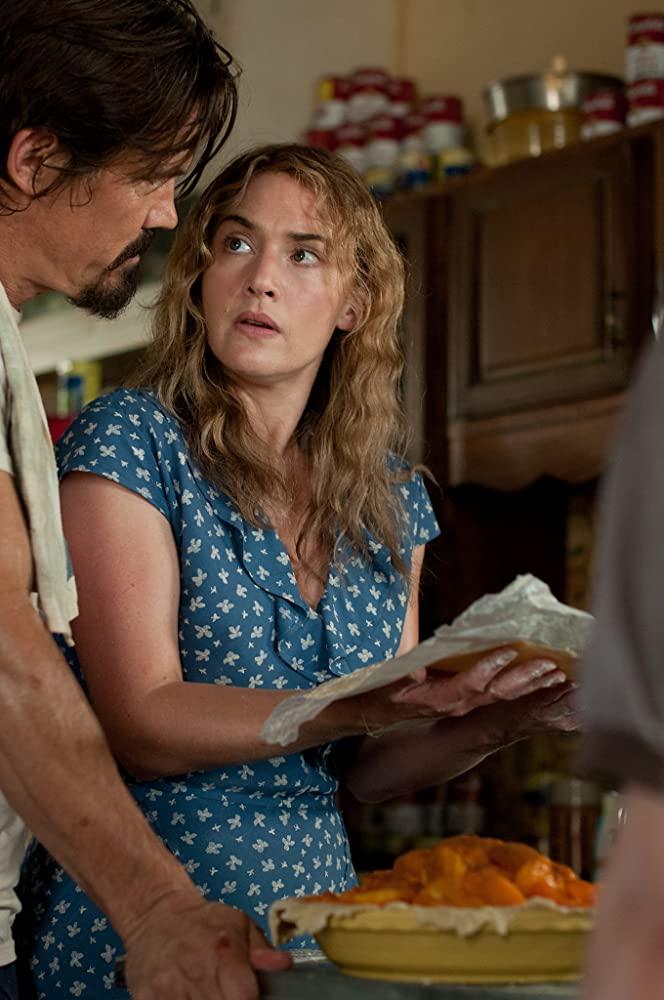 Josh Brolin and Kate Winslet bake a peach pie in "Labor Day." (Dale Robinette/Paramount Pictures)