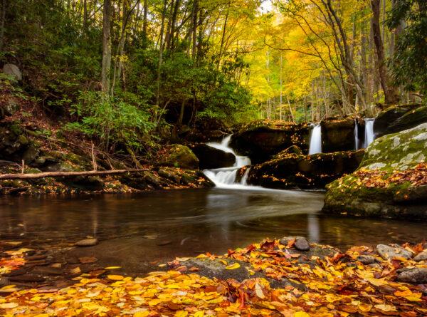 Waterfalls in autumn, Great Smoky Mountains National Park. (kurdistan/Shutterstock)