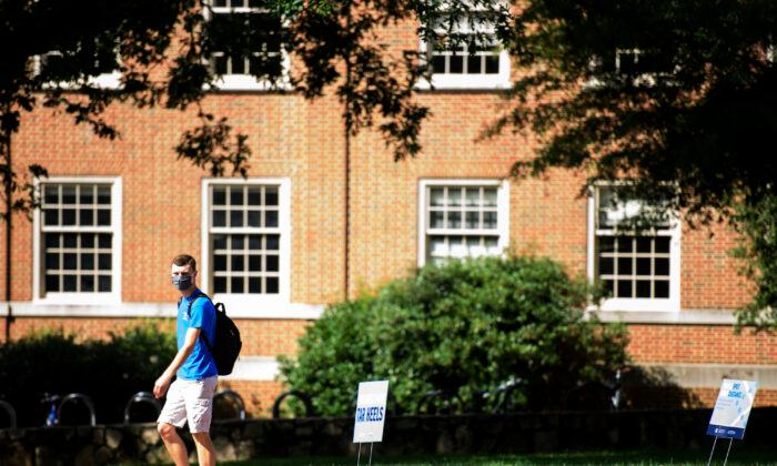 UNC Students Say Campus Is Unsafe, Demand Stricter COVID-19 Policies