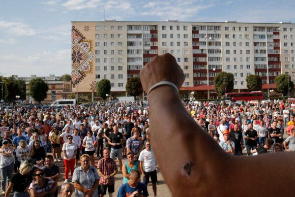 Belarusian miners gather for a rally in Salihorsk, about 120 km (75 miles) from Minsk on Aug. 18, 2020. (Dmitri Lovetsky/AP Photo)