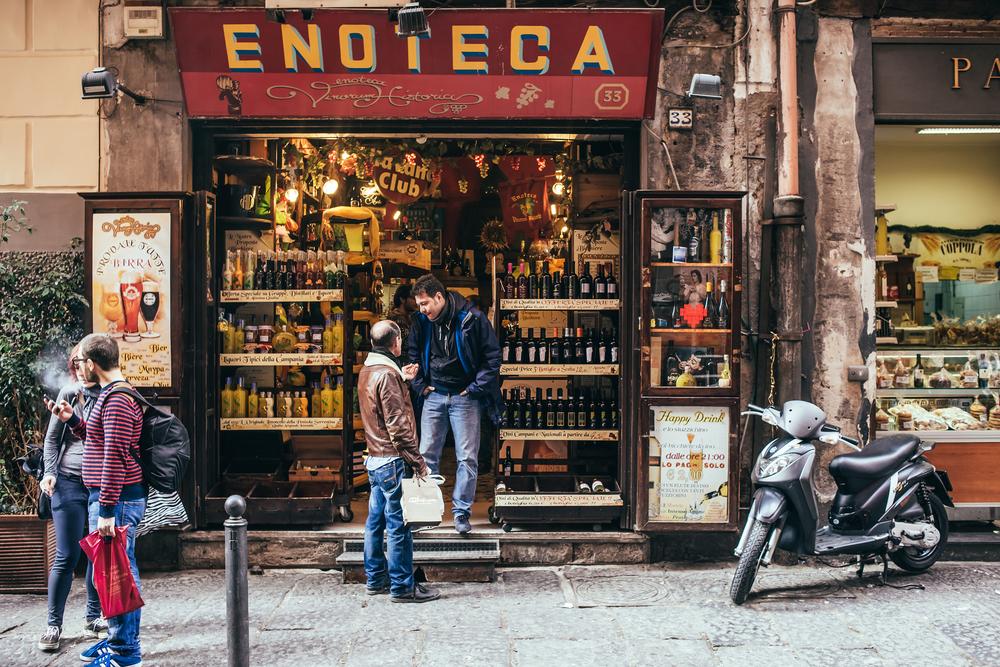 A wine shop in Naples. (Shutterstock)