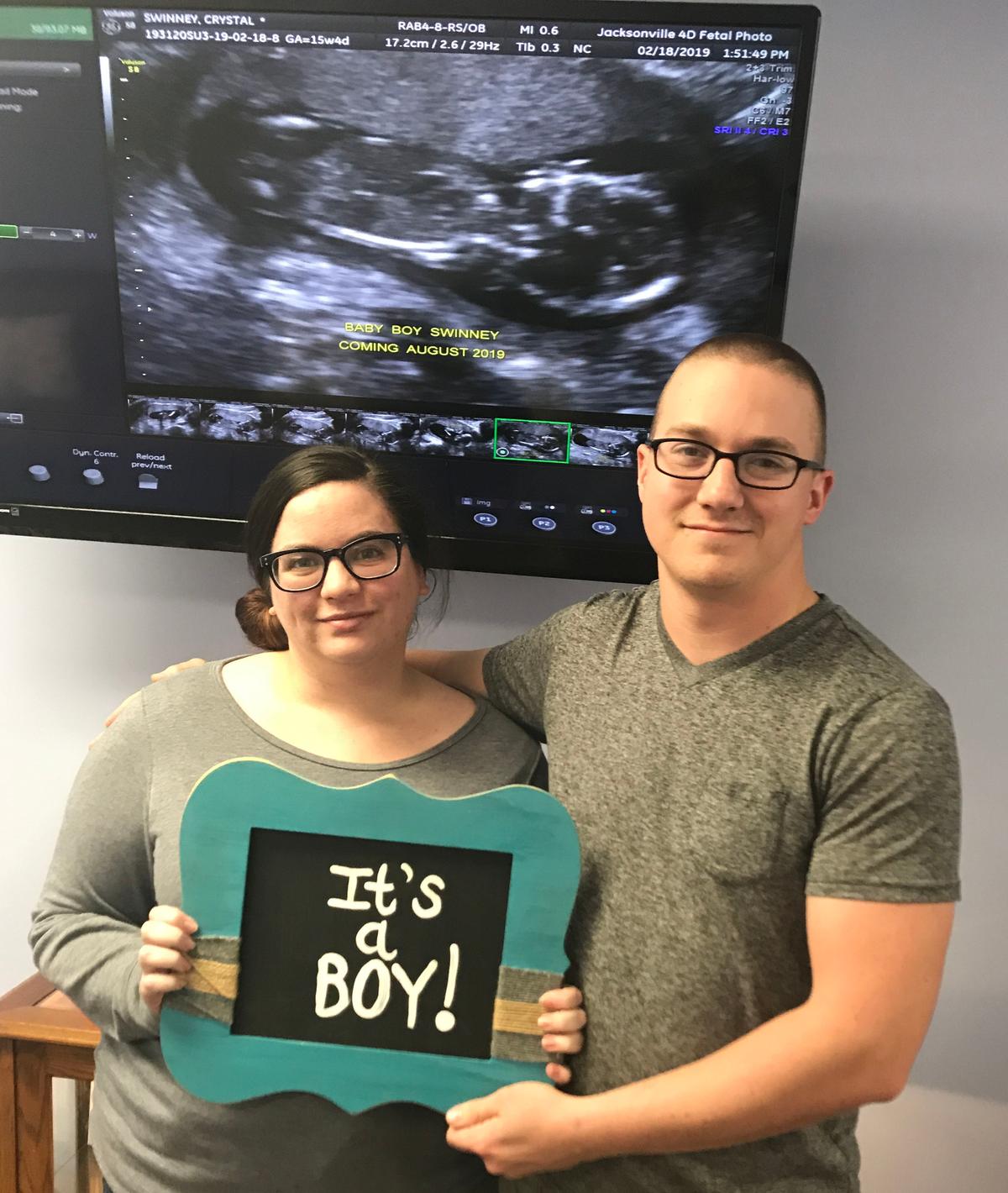 Crystal and Cody Swinney find out they are having a boy (Caters News)