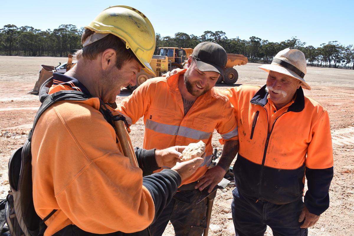 Ethan West, Brent Shannon, and Paul West pictured at the goldfields. (Courtesy of Aussie Gold Hunters/Electric Pictures/Discovery Channel)