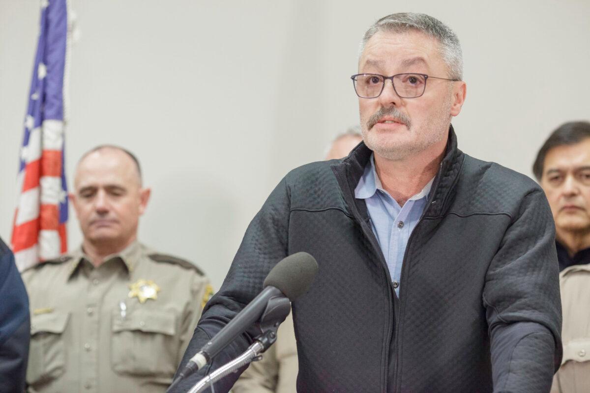 Billy Williams, the U.S. Attorney for the District of Oregon, speaks to reporters in a 2016 file photograph. (Rob Kerr/AFP via Getty Images)