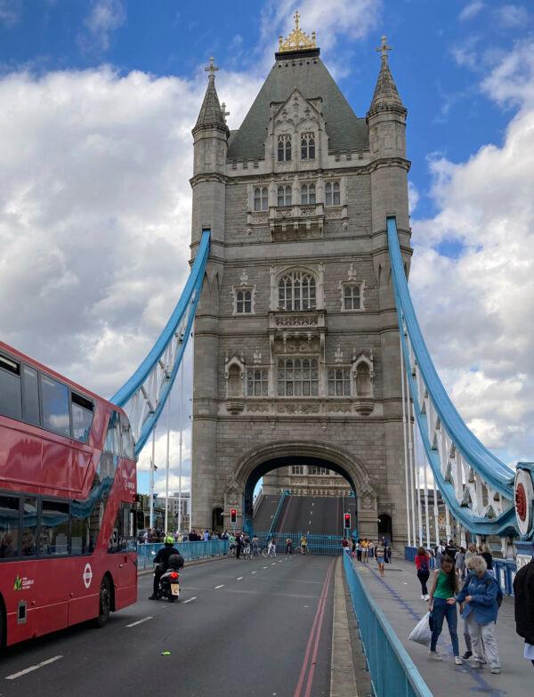 Tower Bridge is stuck open, leaving traffic in chaos, on Aug. 22, 2020. (Tony Hicks/AP Photo)