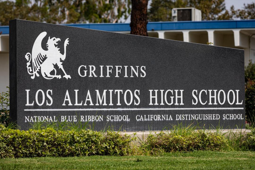 Los Alamitos Schools Consider Overhauling Homework Policy