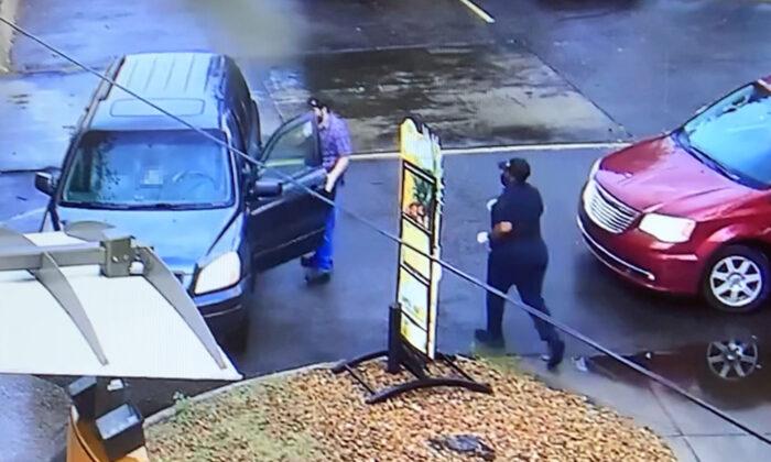 Taco Bell Employee Saves a Man’s Life After He Passed Out in the Drive-Thru in Tennessee