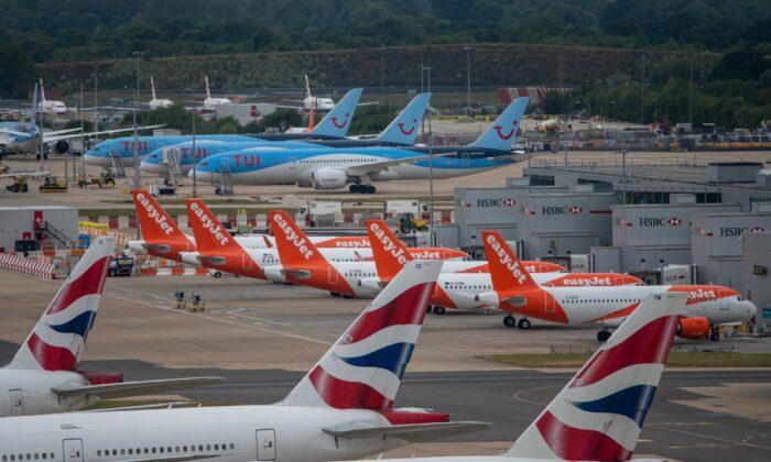 UK Fines Airlines for Carrying Passengers With Incorrect COVID-19 Paperwork