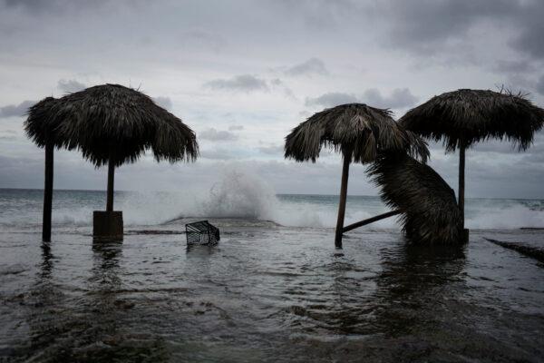 Waves splash during the passage of Tropical Storm Laura in Havana, Cuba, on Aug. 24, 2020. (Alexandre Meneghini/Reuters)